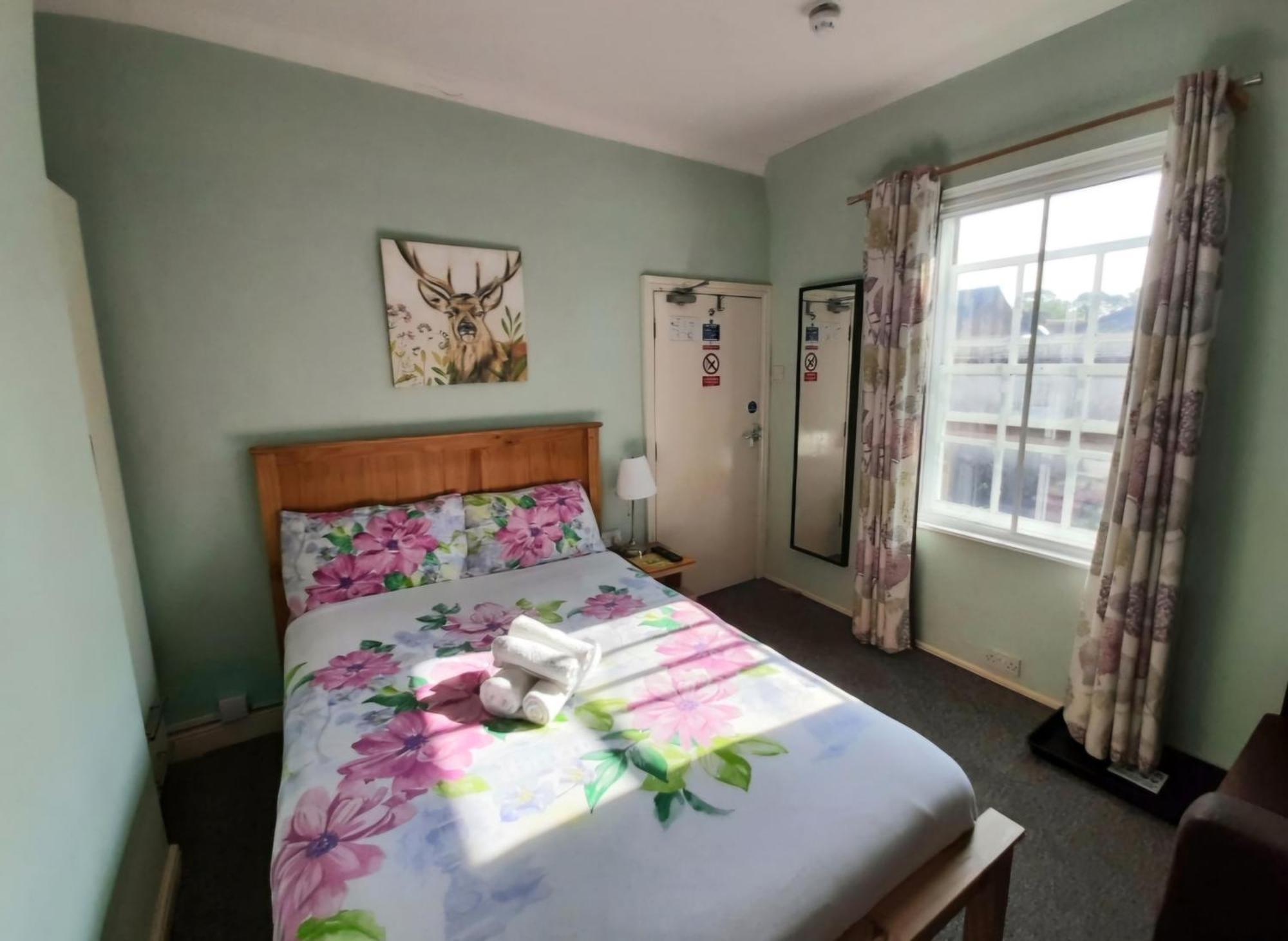 Reindeer Accomodation เซาท์เวลล์ ภายนอก รูปภาพ